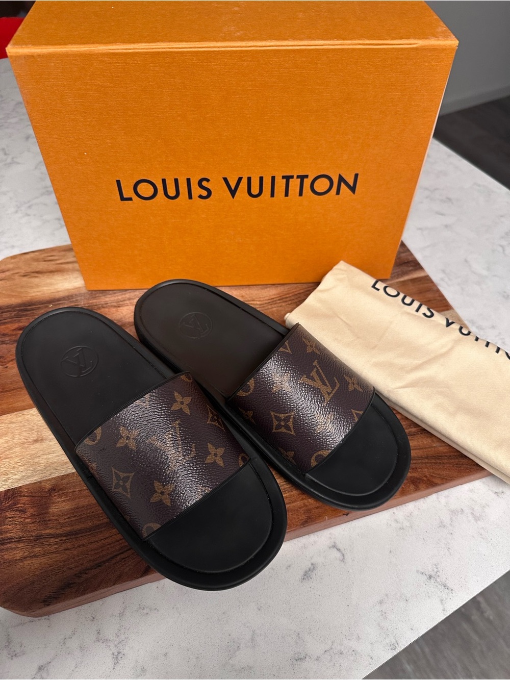 Louis Vuitton Monogram Brown and Black Men's Slide Sandals - Picture 6 of 8